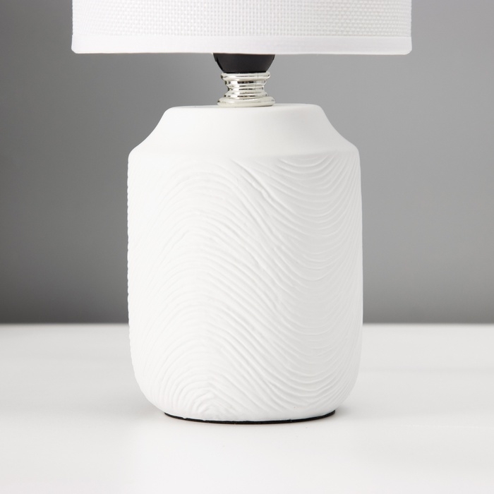 Настольная лампа с абажуром RISALUX «Румини», Е14, 40 Вт, белый, 13×13×27 см