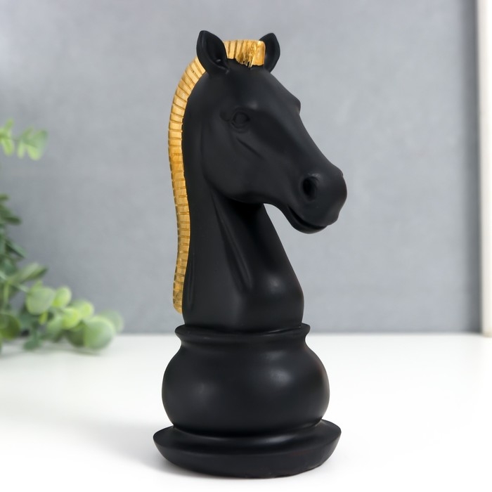 Сувенир полистоун  Сувенир полистоун "Шахматная фигура. Конь" чёрный с золотой гривой 19,5х10х8 см