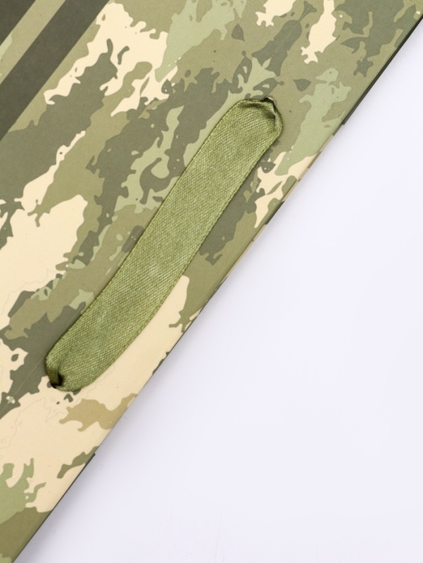 Пакет подарочный вертикальный «Камуфляж»,   ML 23 × 27 × 11.5 см