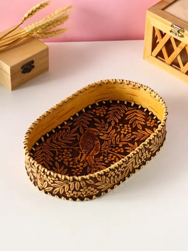 Сухарница традиционная Сухарница традиционная "Птичка в рябине", 23х15х4,5см, Береста