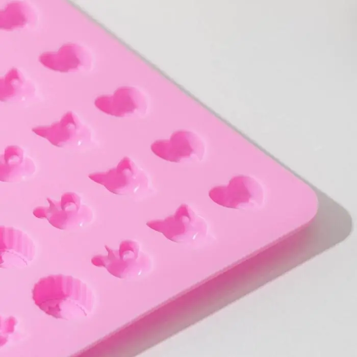 Форма для мармелада «Домик в лесу», силикон, 21×13,7×1 см, 60 ячеек, цвет МИКС Форма для мармелада «Домик в лесу», силикон, 21×13,7×1 см, 60 ячеек, цвет МИКС