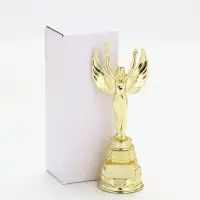 Статуэтка наградная &laquo;Ника&raquo;, пластиковая, 18.5&times;7&times;6 см, цвет золотой