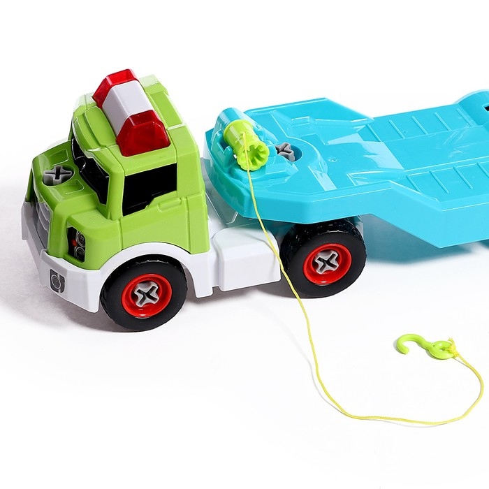 Конструктор винтовой «Эвакуатор с машинкой», с отвёрткой и насадкой + знаки Конструктор винтовой «Эвакуатор с машинкой», с отвёрткой и насадкой + знаки