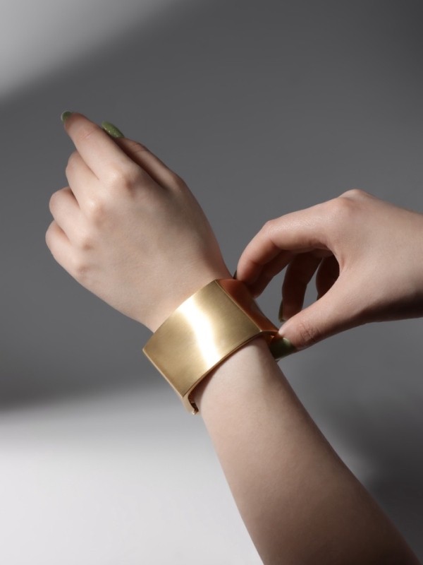 Браслет металл «Манжета» квадратный, цвет золото Браслет металл «Манжета» квадратный, цвет золото