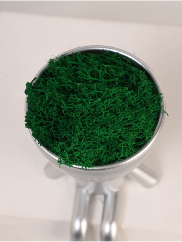 Кашпо пластиковое "Мистер Грин сидит" 13*9*7,3 см серебро