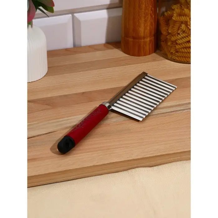 Нож для фигурной нарезки  Нож для фигурной нарезки "Розмарин" 21,8*5,8 см, цвет бордовый