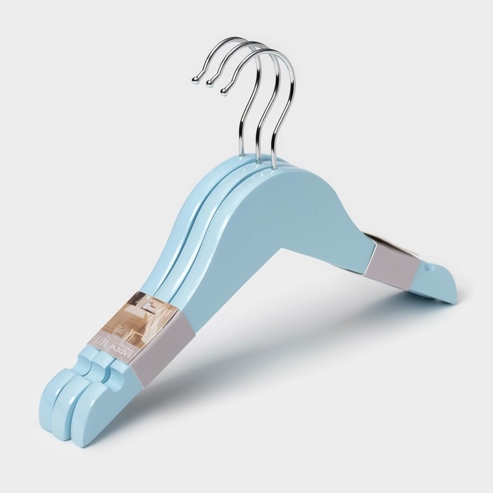 Плечики - вешалки для одежды LaDо́m, 3 шт, детские, 27×18 см, цвет голубой Плечики - вешалки для одежды LaDо́m, 3 шт, детские, 27×18 см, цвет голубой