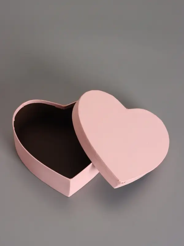 Набор коробок 3 в 1 сердца 22 х 20 х 9;  18.5 х 17 х 7.5; 16 х 14 х 6 см