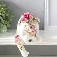 Сувенир полистоун "Белая кошка в цветах" на полку 21х10,5х12,8 см