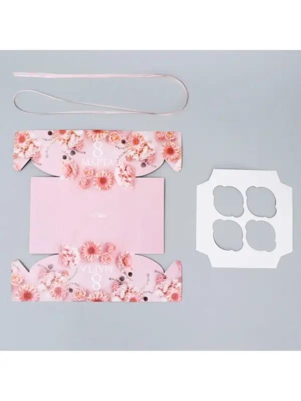 Коробка для капкейка, кондитерская упаковка, 4 ячейки &laquo;8 марта&raquo;, 16&times;16&times;10 см