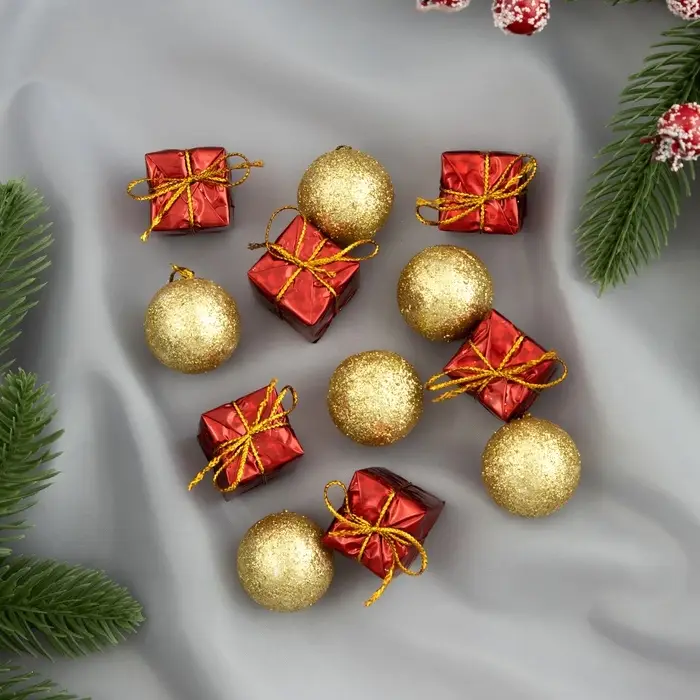 Ёлочные игрушки &laquo;Сочельник&raquo;, новогодние, набор 12 шт. (6 шаров, 6 подарков), МИКС