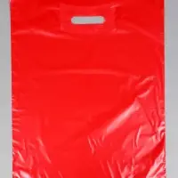 Пакет с вырубной усиленной ручкой ПВД 40х50 45 мкм Красный