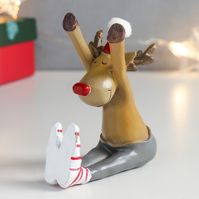 Сувенир полистоун Сувенир полистоун "Олень - йог. Адхо Мукха Шванасана" 8,5х5х10 см