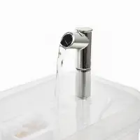 Фонтан для кошек и собак 1,5 л, 16,5 х 13 х 12 см, евророзетка, прозрачный Фонтан для кошек и собак 1,5 л, 16,5 х 13 х 12 см, евророзетка, прозрачный