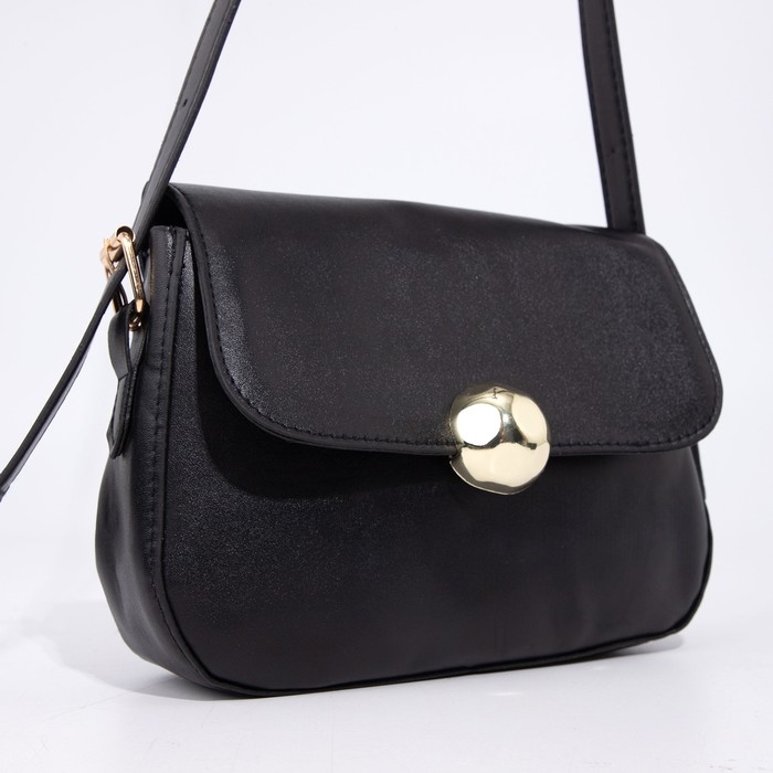 Сумка-мессенджер на магните, цвет чёрный Сумка-мессенджер на магните, цвет чёрный