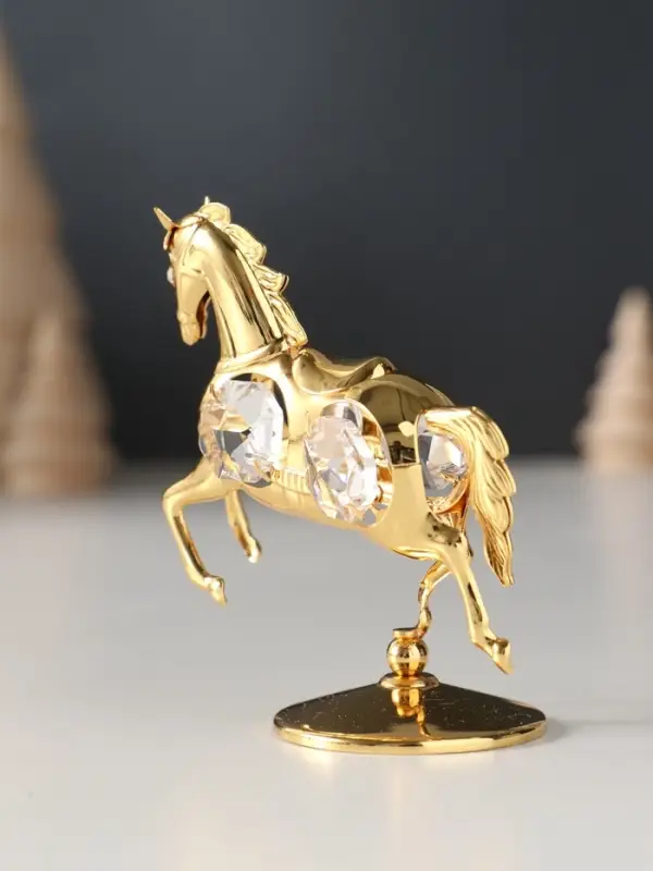 Сувенир Лошадка маленькая с 4-мя прозрачными хрусталиками на подставке, 6,5х4х8,5 см. Сувенир Лошадка маленькая с 4-мя прозрачными хрусталиками на подставке, 6,5х4х8,5 см.