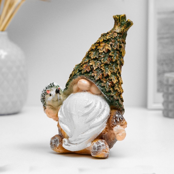 Садовая фигура Садовая фигура "Лесовичок с ежиком" 16х11,5см