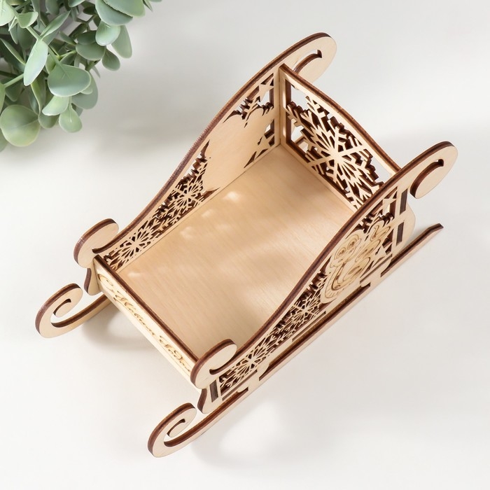 Шкатулка-сани  Шкатулка-сани "Змея. Снежинки, звёзды" 19,5х8,5х9,5 см (набор 5 деталей)