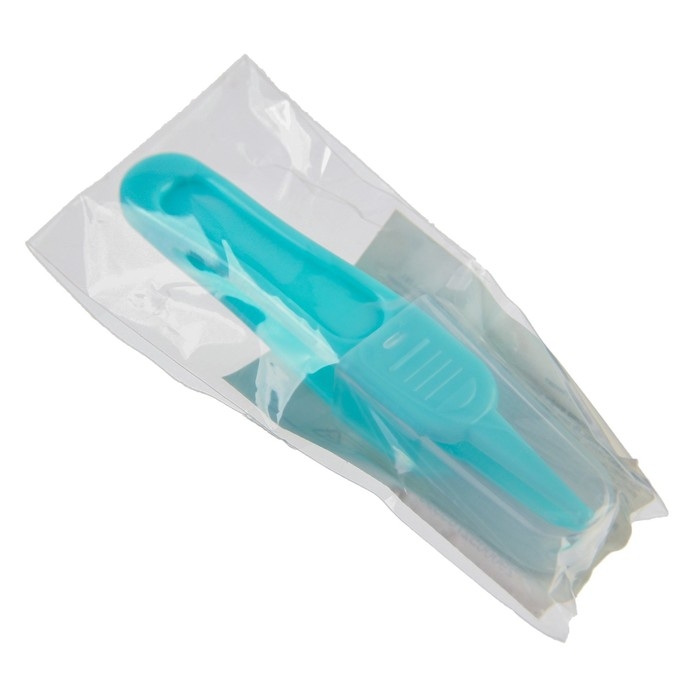 Пинцет для чистки носа, детский, с колпачком, цвет зеленый Пинцет для чистки носа, детский, с колпачком, цвет зеленый