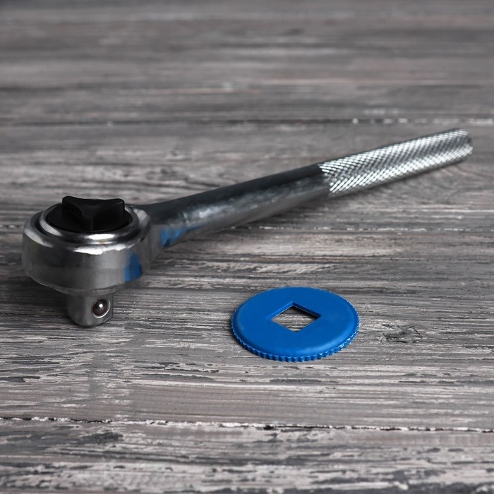 Набор инструментов в кейсе «Инструментище», автомобильный, 60 предметов Набор инструментов в кейсе «Инструментище», автомобильный, 60 предметов