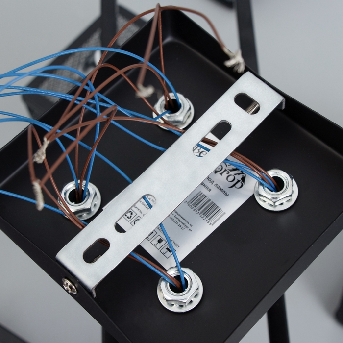 Люстра Люстра "Куб" 8х60Вт Е27 Чёрный 61,5х61,5,х27см