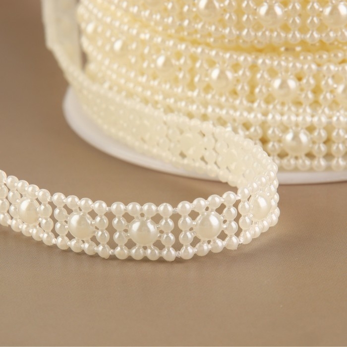 Жемчуг на нитях, плоский, 10 мм, 9 ± 1 м, цвет молочный Жемчуг на нитях, плоский, 10 мм, 9 ± 1 м, цвет молочный