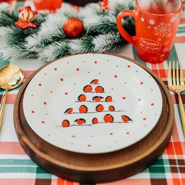 Новый год. Тарелка керамическая «Снегири», 20 см Новый год. Тарелка керамическая «Снегири», 20 см