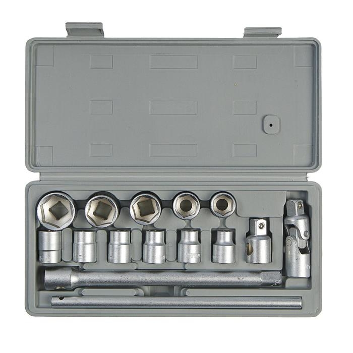 Набор инструментов в кейсе ТУНДРА, автомобильный, 1/2 Набор инструментов в кейсе ТУНДРА, автомобильный, 1/2", 15 предметов