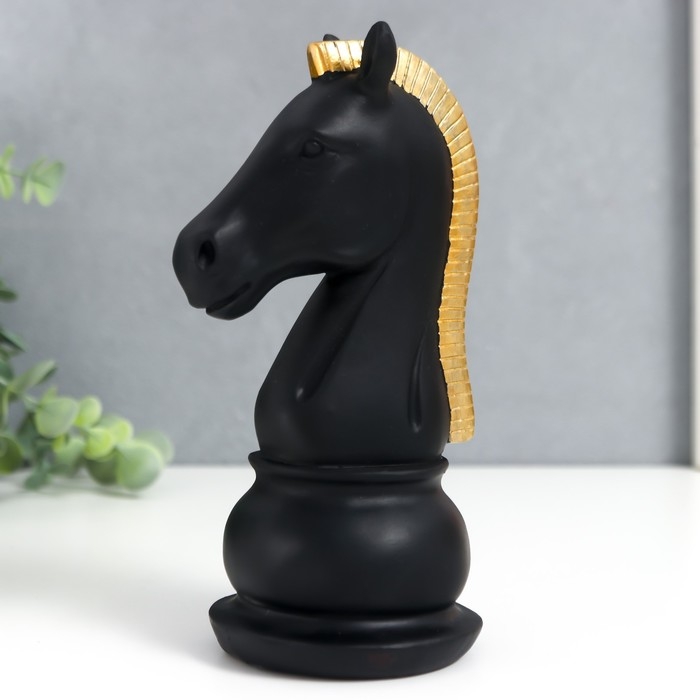 Сувенир полистоун  Сувенир полистоун "Шахматная фигура. Конь" чёрный с золотой гривой 19,5х10х8 см