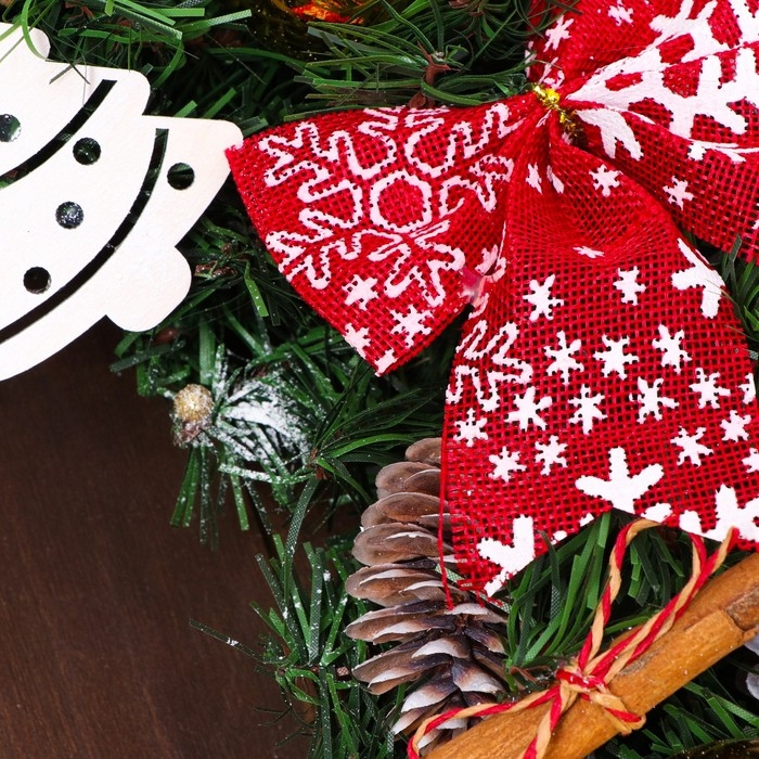 Венок праздничный «Новогодняя звезда Венок праздничный «Новогодняя звезда",45 см, ручная работа