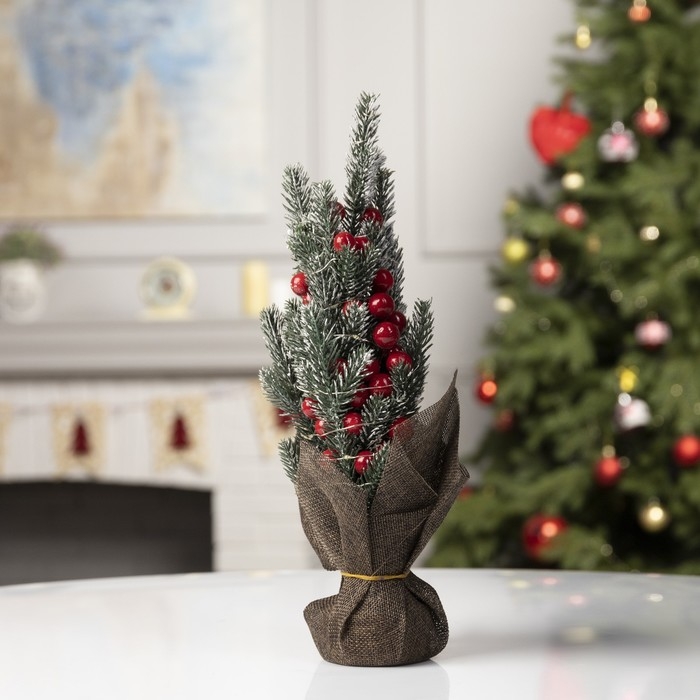 Светодиодная фигура «Ёлка с ягодами», 10 × 33 × 7 см, пластик, батарейки CR2032х2 (в комплекте), свечение тёплое белое