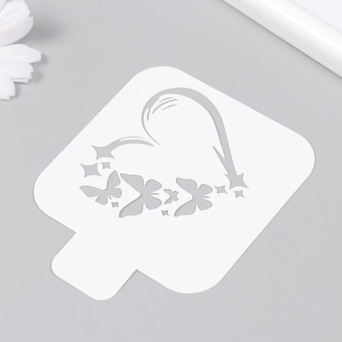 Трафарет Трафарет "Сердечко" 9х9 см