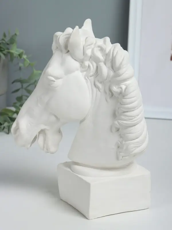 Копилка "Голова коня" высота 25 см, натурльный гипс