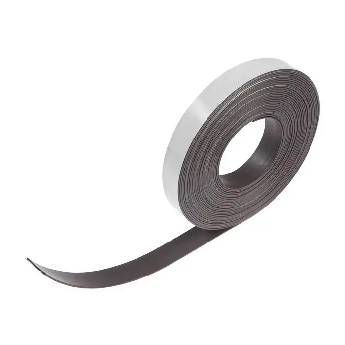 Магнитная лента ТУНДРА, с клеевым слоем, 25&times;1.5 мм, длина 10 м