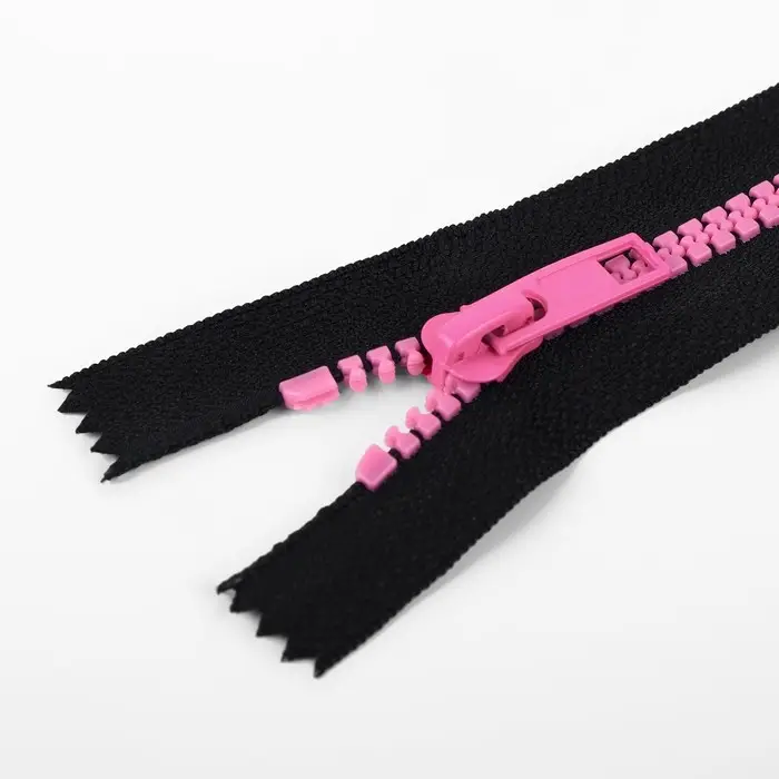 Молния «Трактор», №5, неразъёмная, замок автомат, 20 см, чёрная, розовая Молния «Трактор», №5, неразъёмная, замок автомат, 20 см, чёрная, розовая