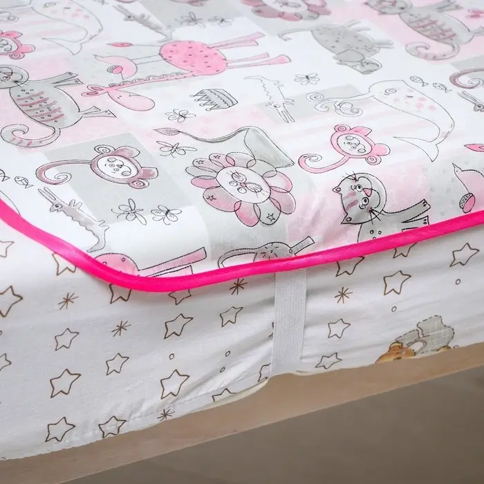Клеёнка - наматрасник 70х100 см, с резинками-держателями, цвет серо-розовый
