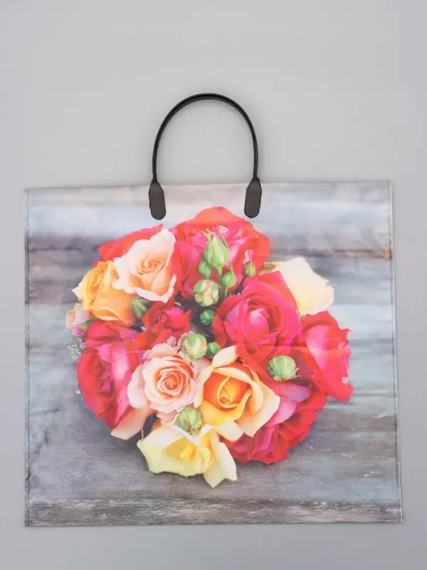 Пакет "Цветы ассорти", полиэтиленовый с пластиковой ручкой, 38 х 34 + 3 см, 90 мкм