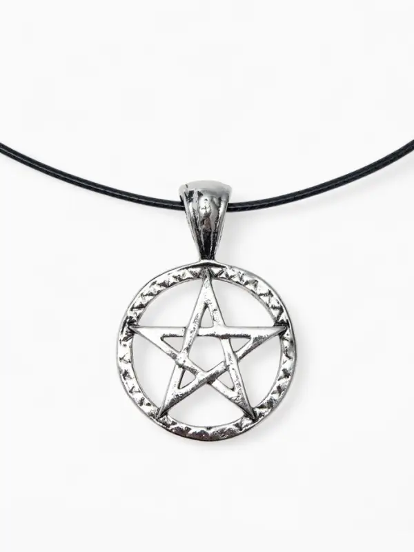 Кулон &laquo;Белая пентаграмма&raquo;, цвет чернёное серебро на чёрном шнурке, 45 см