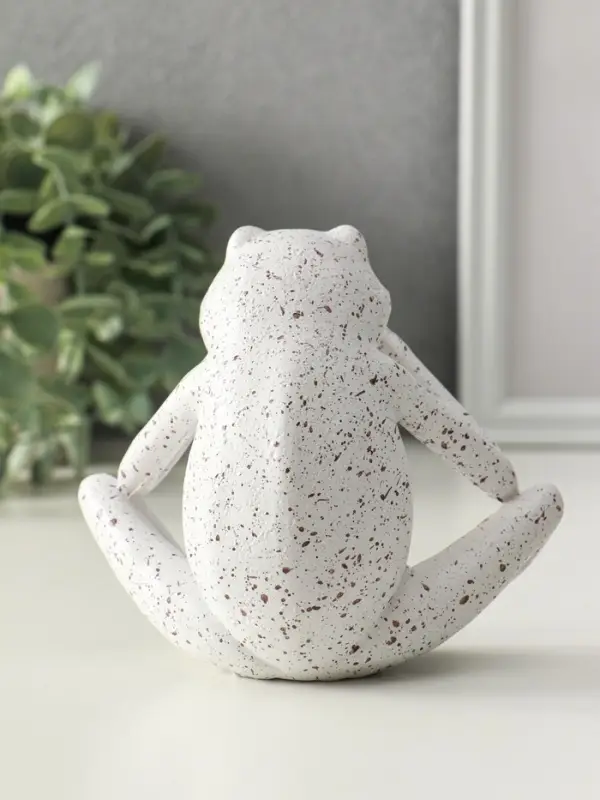 Сувенир полистоун Сувенир полистоун "Белая лягушка" 6х13,5х11,5 см