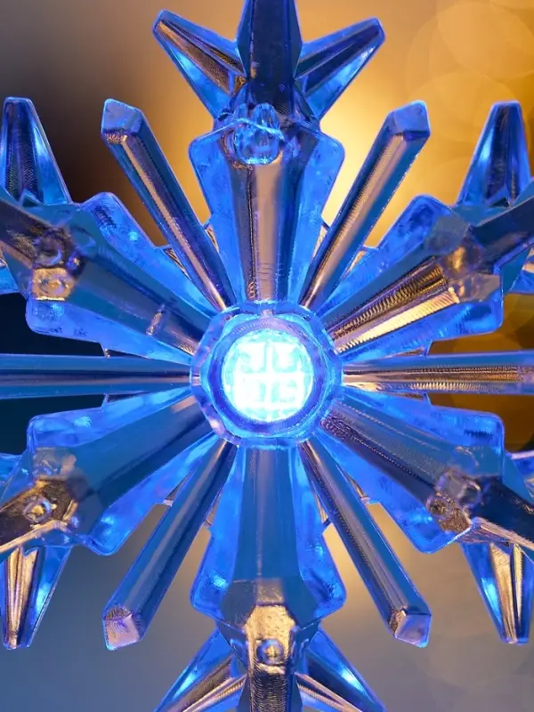 Подвеска светодиодная &laquo;Ледяная снежинка&raquo; 11 см, 1 LED, от батареек LR41&times;3, свечение синее/красное
