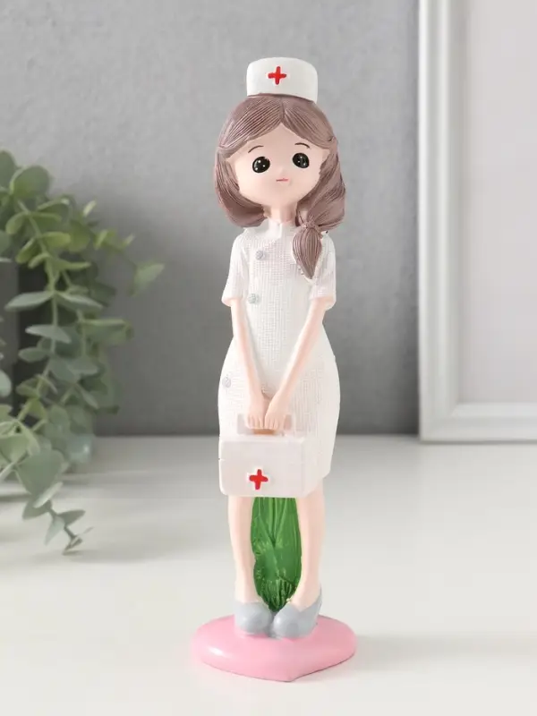 Набор фигурок полистоун &laquo;Врач и медсестра&raquo;, 2 шт., 19.5&times;4.3&times;5.7 см