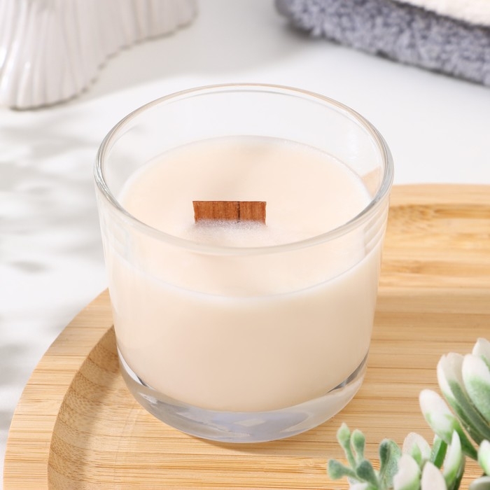 Свеча из соевого воска в стакане с деревянным фитилем Свеча из соевого воска в стакане с деревянным фитилем "Горная лаванда", 65 гр
