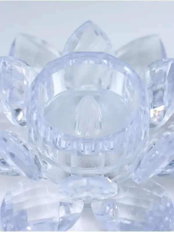 Светодиодная свеча LED - ночник RISALUX &laquo;В лотосе&raquo;, 3&times;LR1130, прозрачный, 10.5&times;10.5&times;4.5 см