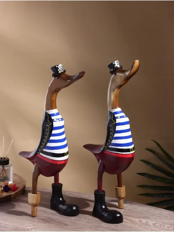 Сувенир &laquo;Утка - пират&raquo;, 50 см, дерево