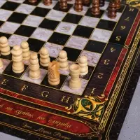 Подарочный набор для вина &laquo;Поздравляю&raquo;: 4 предмета + шахматы