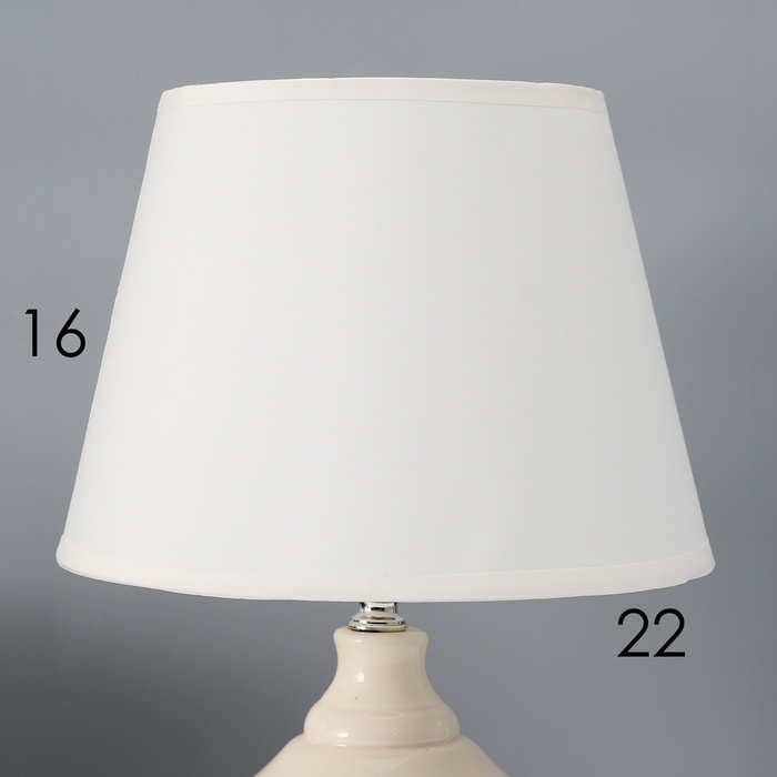 Настольная лампа с абажуром RISALUX «Аллоро», Е14, 40 Вт, 22×22×35 см Настольная лампа с абажуром RISALUX «Аллоро», Е14, 40 Вт, 22×22×35 см