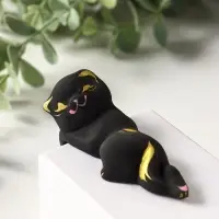 Фигурка настольная &laquo;Котик висячий&raquo;, на полку, керамика, 9 см, чёрный