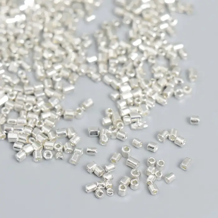 Бисер стекло 12/0  Бисер стекло 12/0 "Цилиндр. Серебристый" 10 гр