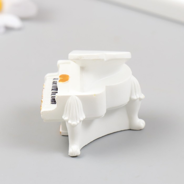 Фигурка для флорариума полистоун  Фигурка для флорариума полистоун "Белый рояль" 5х4,5 см