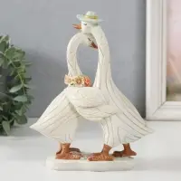 Фигурка полистоун &laquo;Гусь с гусыней: объятия&raquo;, 14.5&times;8&times;18.5 см